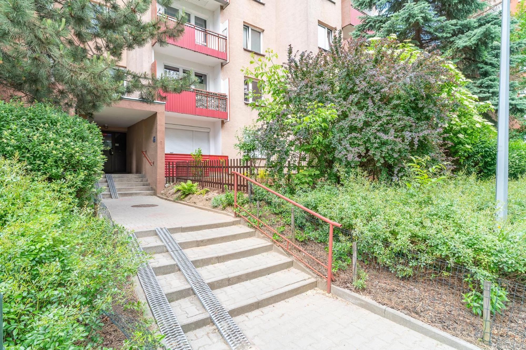 Krakow Czyzyny - Terrace By Rentujemy Apartment Екстериор снимка